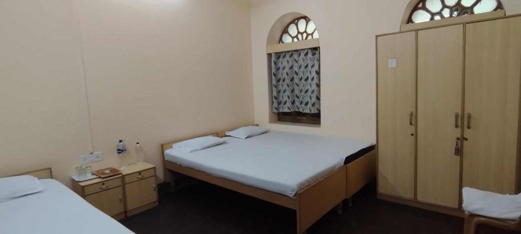 Shaw Guest House โกลกาตา ภายนอก รูปภาพ